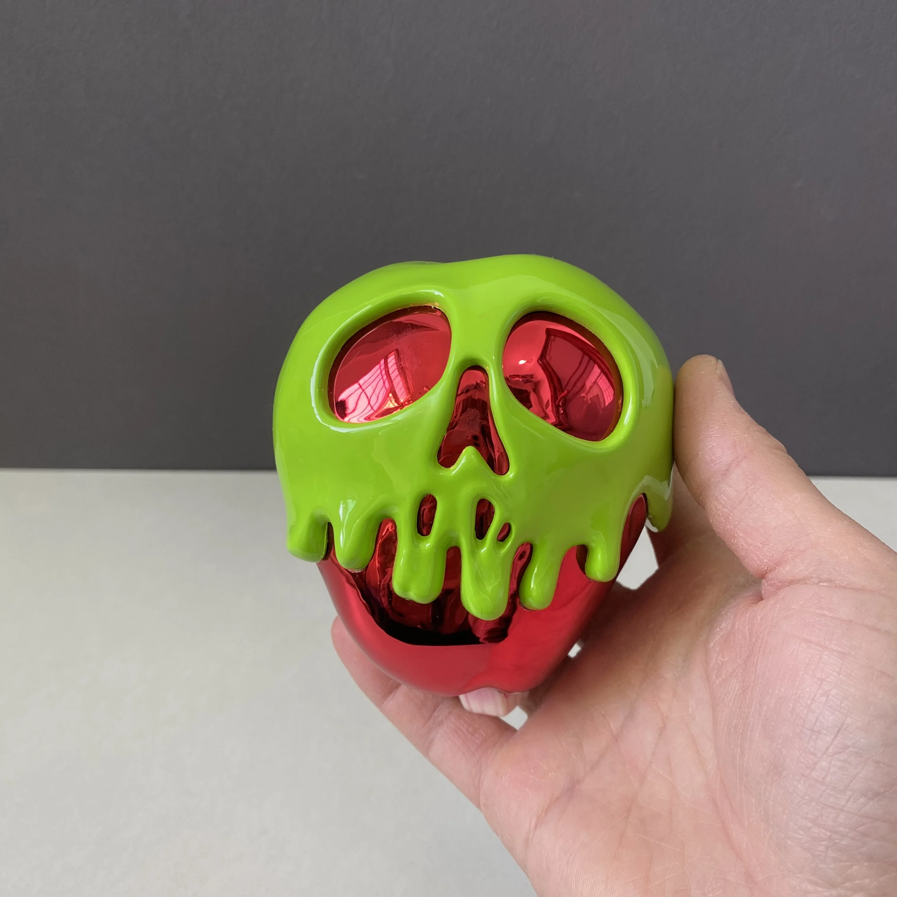 Figura de Manzana Envenenada de Blancanieves, Figura Coleccionable Exclusiva, Decoración de Escritorio, Regalos