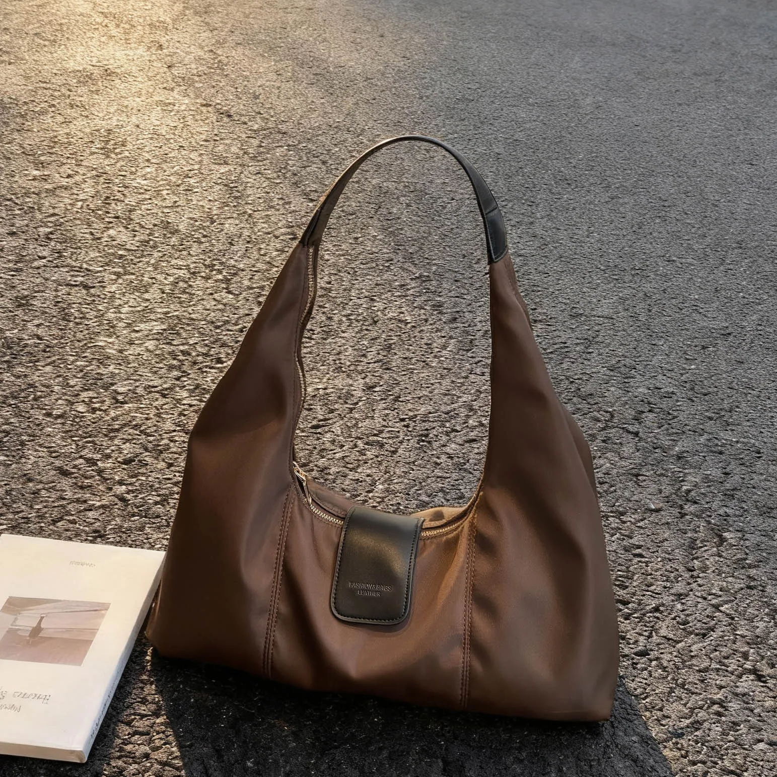 

2025 Spacious Commuter Shoulder Bag, Women's Underarm Tote Purse, Versatile Day to Night Crossbody, Minimalist Sling Bag