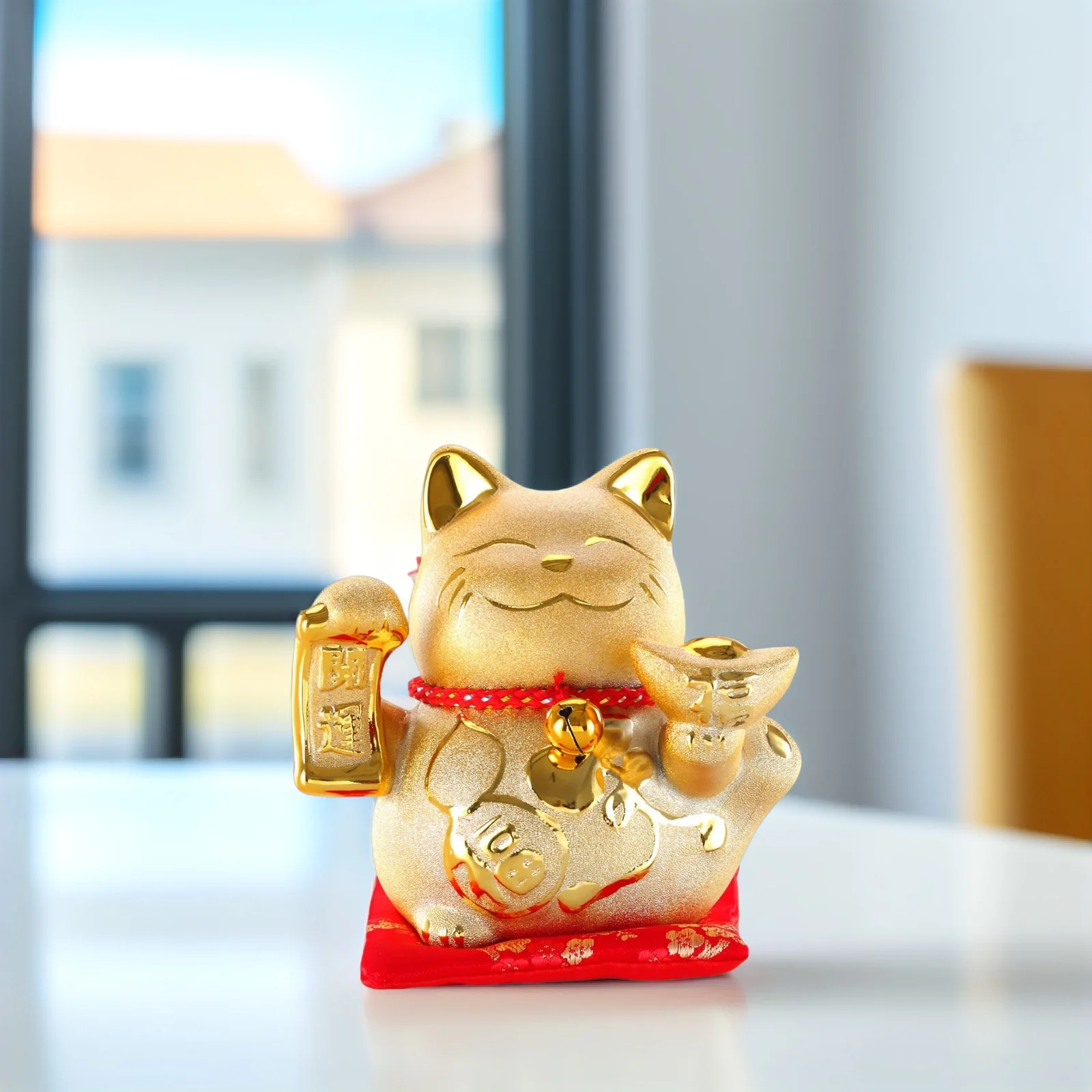 Luck Cat Money Pot Ceramic Piggy Bank Creative Coin Holder Decorative Saving Pot Desktop Gift Luck Cat Statue Ceramic Piggy Bank