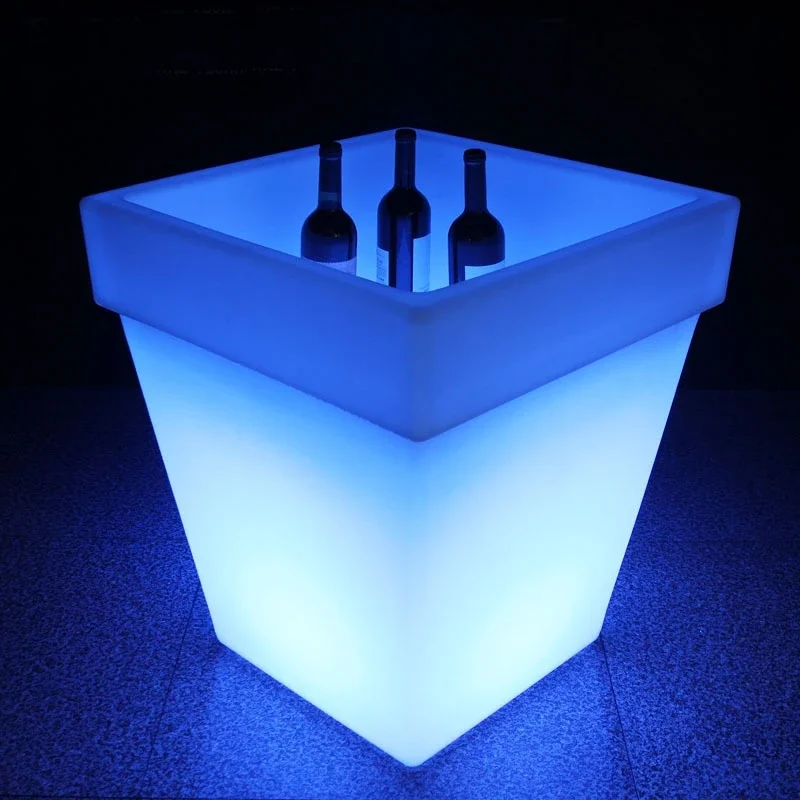 

Entertainment beer barrel PE RGB color For Bar/KTV/Nightclub Luminous Flowerpot bucket ice bucket