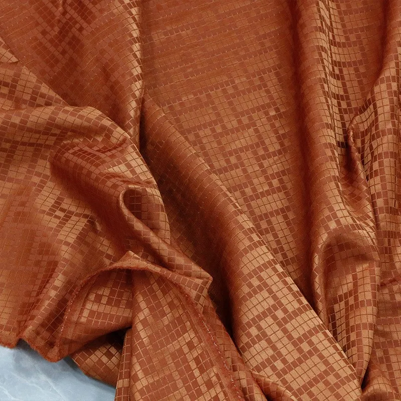 

Caramel-colored 25mm beige silk jacquard blended fabric dress