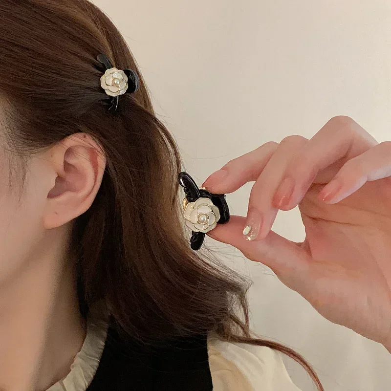 Precioso clásico Simple estilo retro pequeña flor Vintage pinzas en forma de garra para el cabello para mujeres niñas Retro para accesorios para el cabello