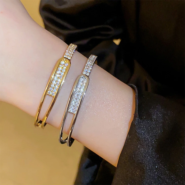 Fashionable Stainless Steel Bracelet For Women Round Shiny Zircon Elegant Bracelet Women's Accessories Popular Jewelry