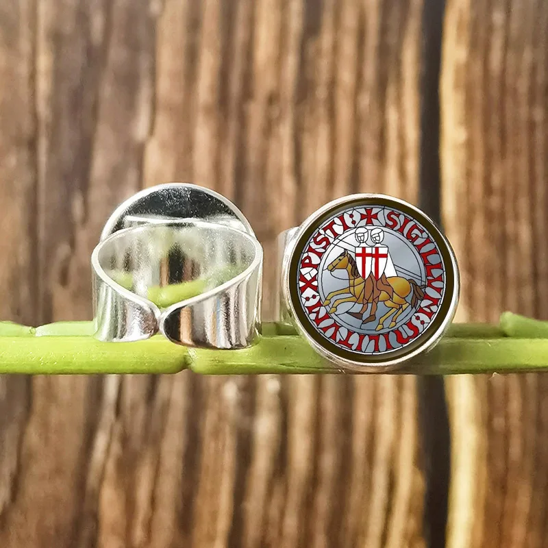 Vintage Knights Templar Ring with Red Cross Sword Ring Glass Round Crusader Masonic Sign Amulet Rings Men Jewelry
