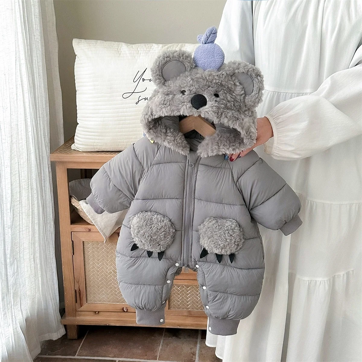 

Корейский Sle мультфильм для маленьких мальчиков Rer, теплый наряд, хлопковое пальто трапециевидной формы, зимнее издание, милая уличная одежда для младенцев