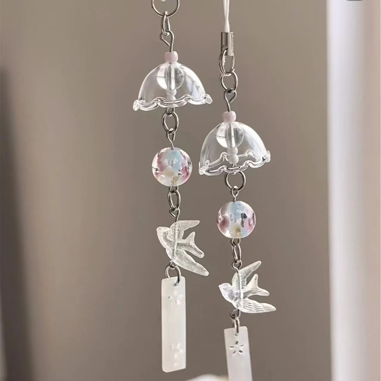 จี้ห้อยรูปนกบินน่ารักเครื่องประดับ DIY ทำมือสำหรับ IP 12หูฟัง airpods ปรับแต่งได้เคสใหม่เกาหลี