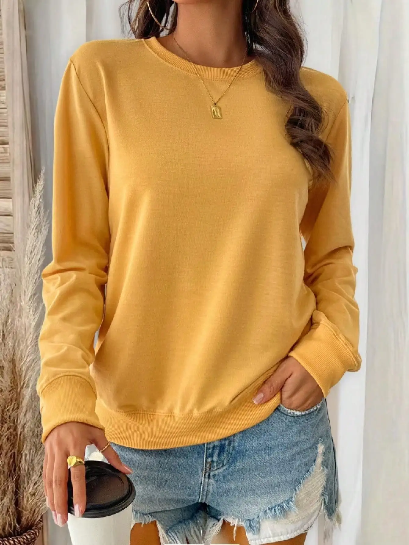 심플한 라운드넥 긴팔 캐주얼 얇은 풀오버 스웨트셔츠