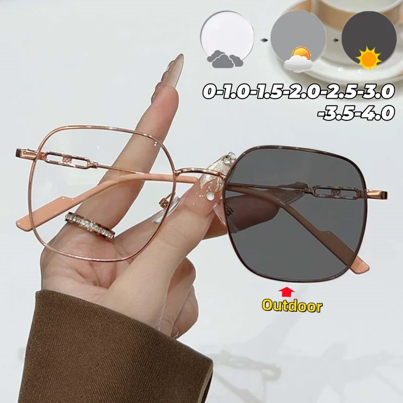 

Women's Metal Retro Photochromic Myopia Glasses Lightweight Fashionable Elegant Anti-radiation Near Sight Eyeglasses 0 To -4.0