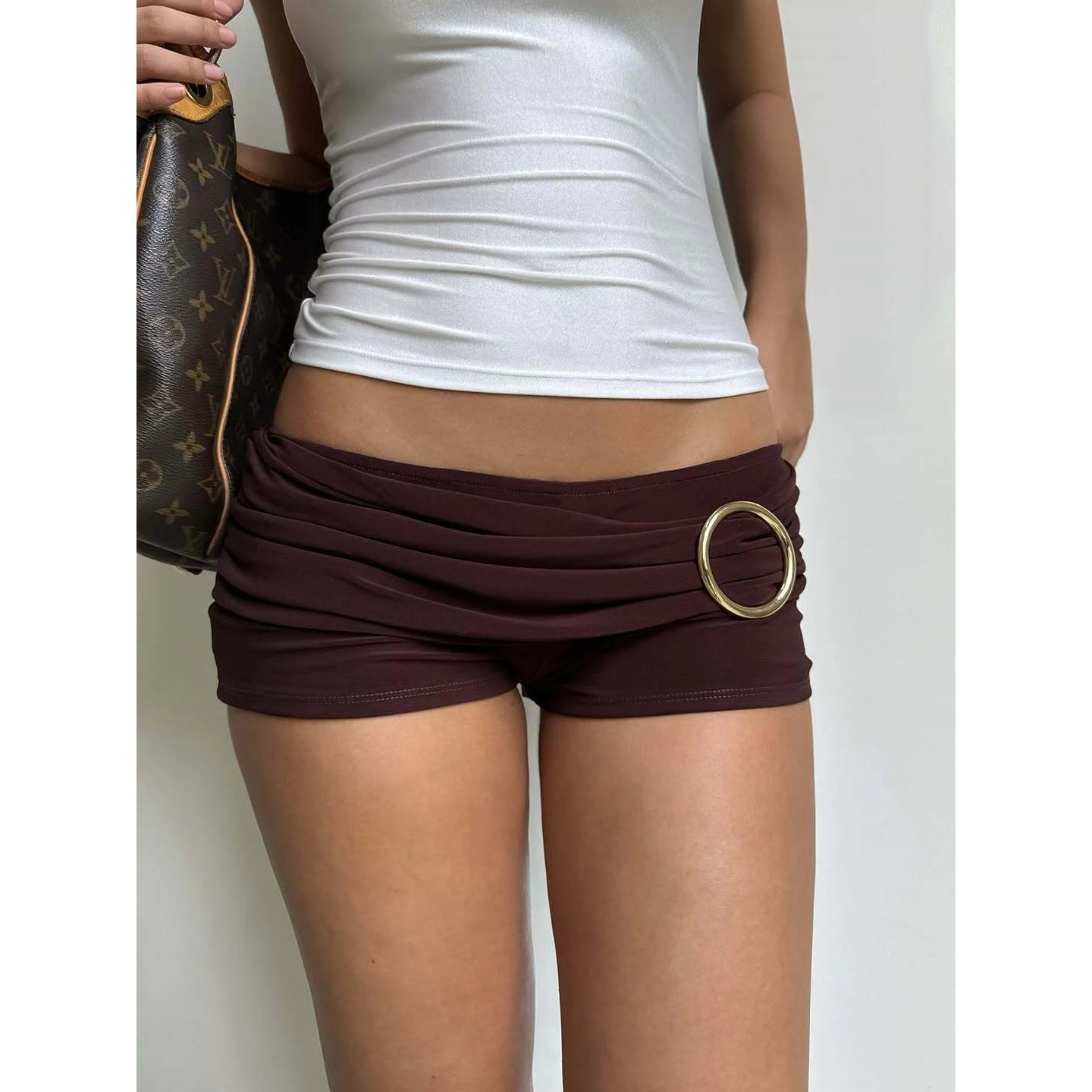 

Slim Fit Metal Buckle Pure Color Summer Short Pants Women's Fashionable Sexy Style Pleated Low Waist Casual Trousers