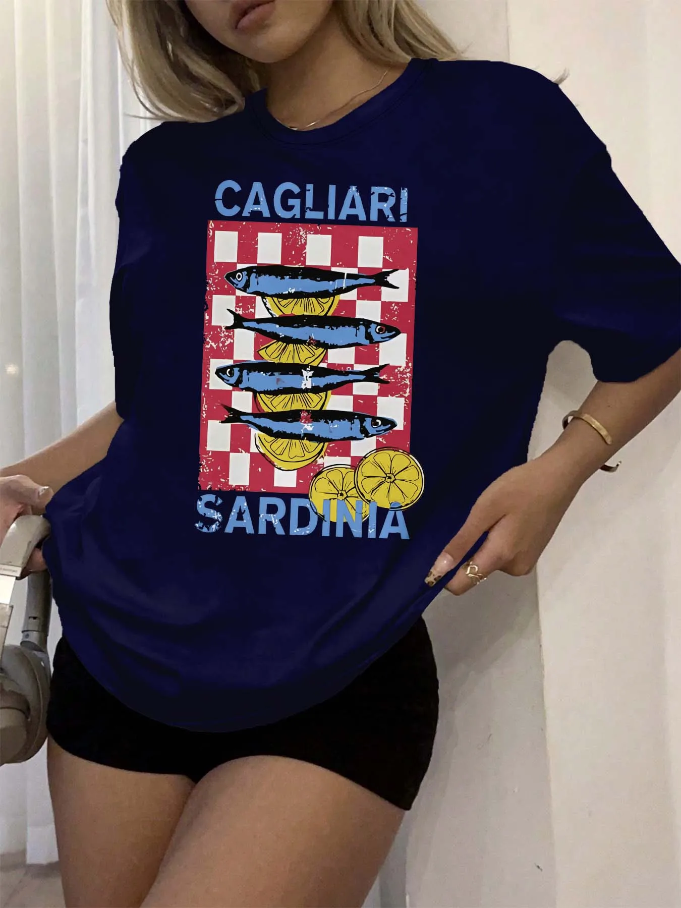 Kaus Trendi Grafis Kotak-kotak Lemon Ikan Cagliari Sardinia Ukuran Besar