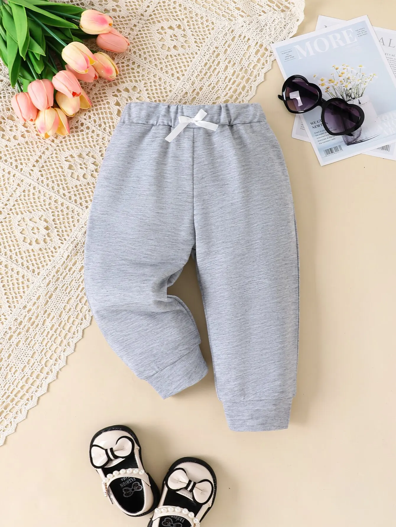 Spring and Autumn Baby Girls Casual Simple Loose Outdoor Sports Pants Solid Color Bow Decorated Comfortable Baby Pants