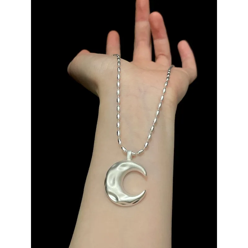 Vintage Moonlight Ripples Necklace