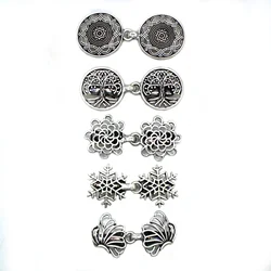 Women Carved Flower Cardigan Sweater Blouse Shawl Clips Shirt Collar Shawl Brooch Retro Duck Clip Clasps Charm Accessories Gift