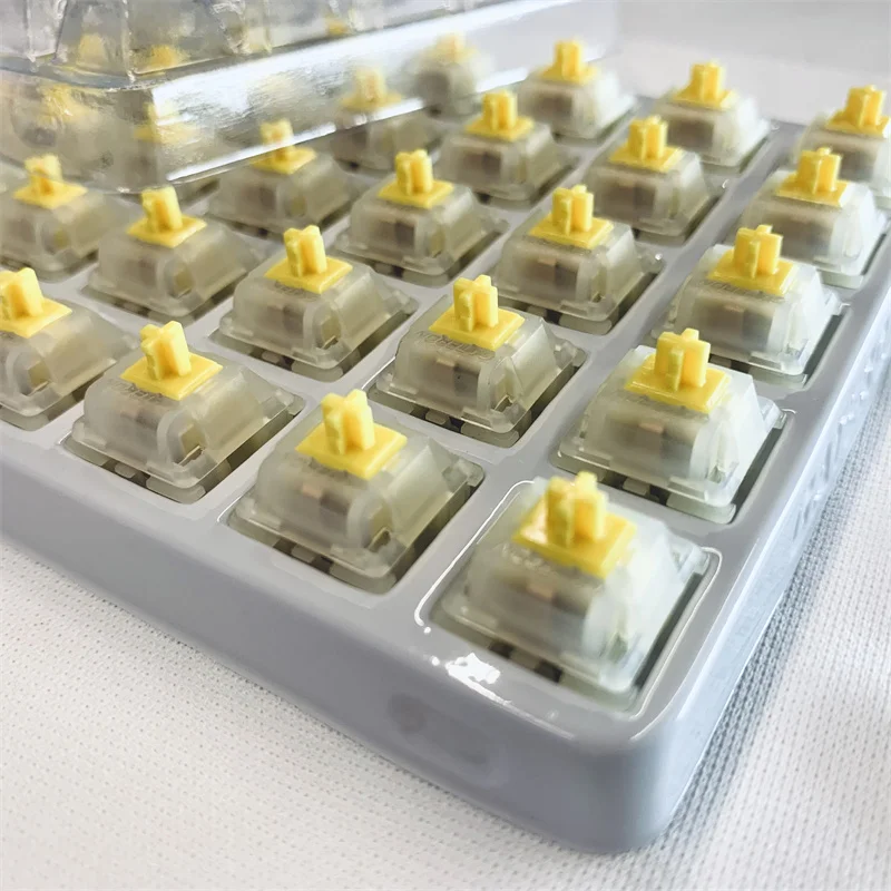Gateron Milky Yellow Pro Switch 5pin المصنع الأصلي تزييت الخطية يشعر الأحمر التبديل 50gf للوحة المفاتيح الميكانيكية