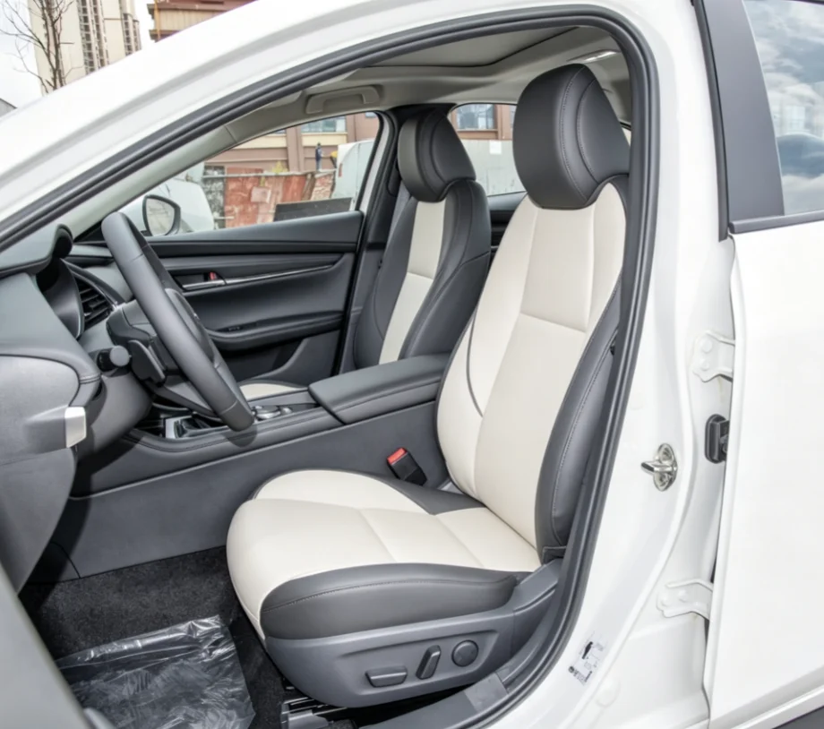 Für 2024 Mazda 3 Maßgefertigte Autositzbezüge Luxuriöses Nappaleder 100% Passgenau Innenraumzubehör 360 ° Vollständige Abdeckung – Detail 9