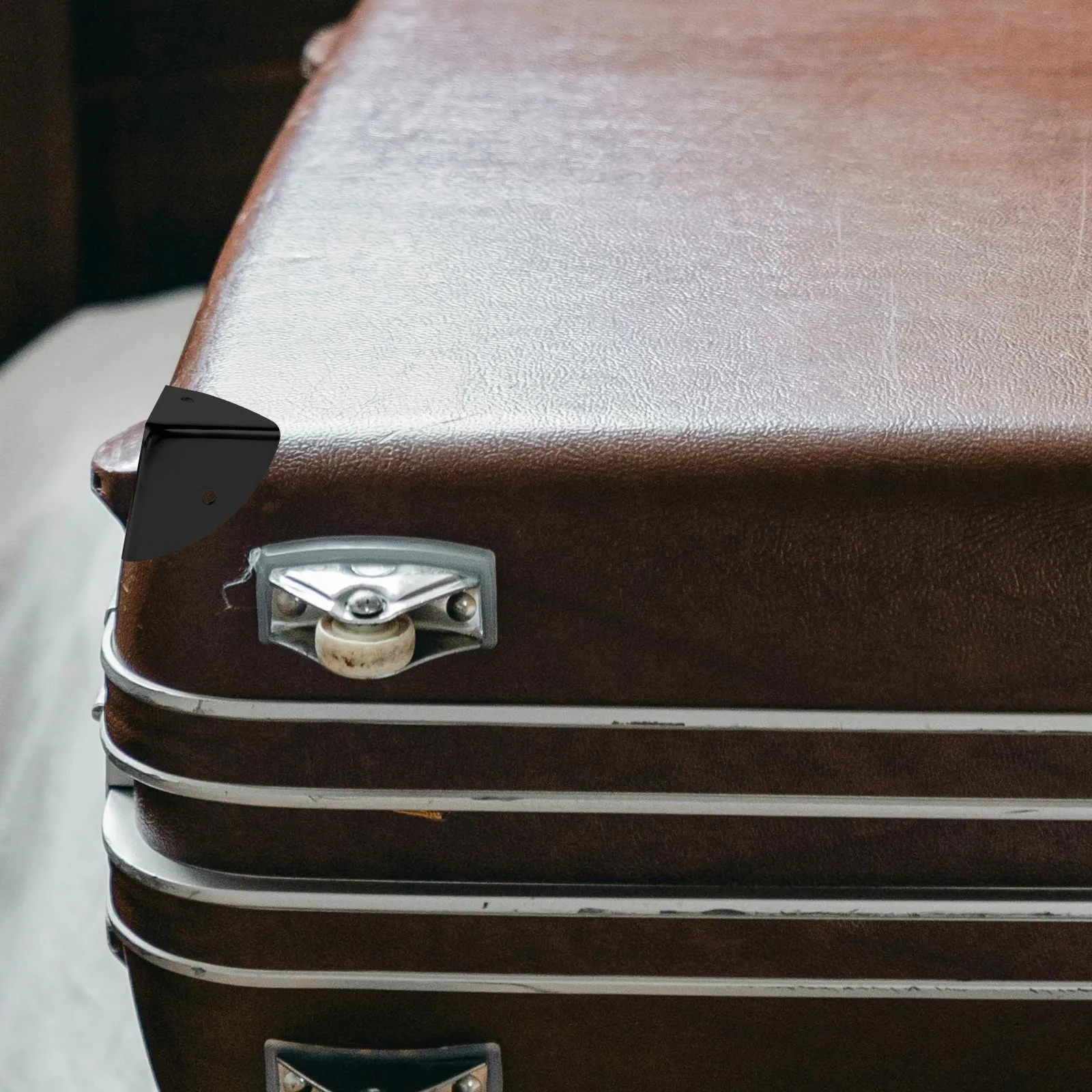 Protectores de esquina de caja de herramientas, protectores de bordes de Metal, accesorios de Hardware negros, esquinas de caja, estuche de maquillaje, protector de borde de gabinete, 16 Uds.