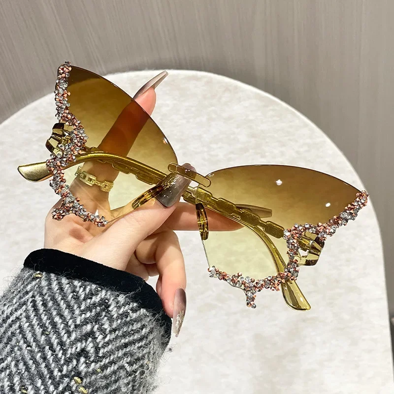 Luxury Butterfly Sunglasses Women Brand Y2K Vintage Rimless Oversized Sun Glasses Ladies Eyewear Shades UV400 Goggles