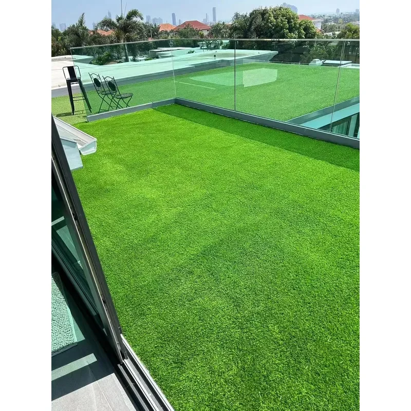 Durable Stain Resistant Easy to Clean Artificial Lawn Carpet Easy to Maintain Outdoor Environment Simulated Lawn Carpet