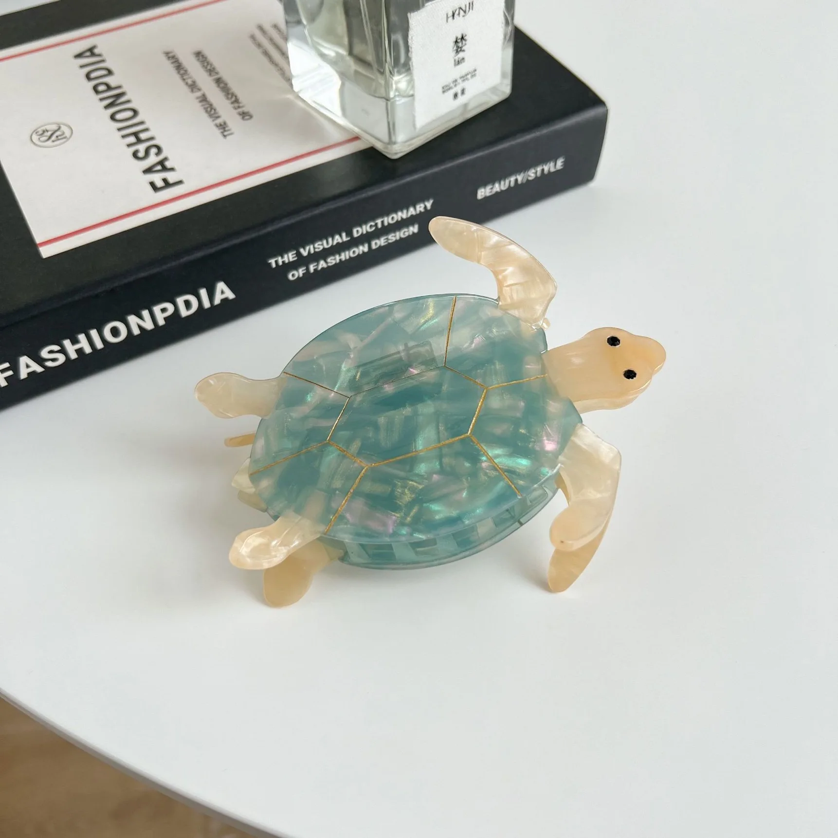 거북이 발톱 머리핀. 독특하고 캐주얼한 여름 패밀리 스타일. 아세테이트, 수제. 고품질. 패션 - 트렌디함.