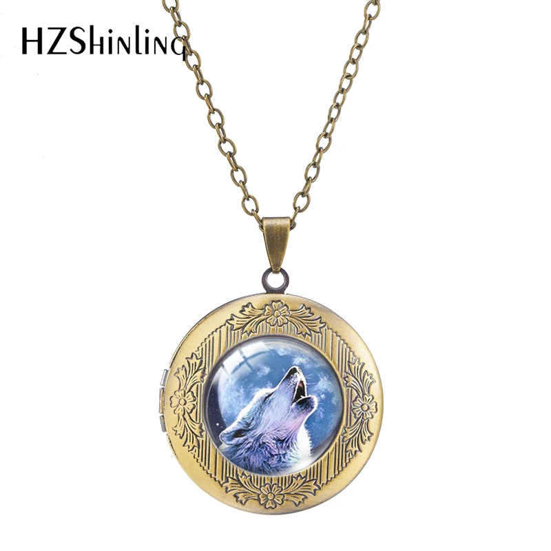 2021 New Arrival Wolf and Moon Locket Pendants Full Moon and Wolf Fashion Long Chain Lockets Necklace Jewelry