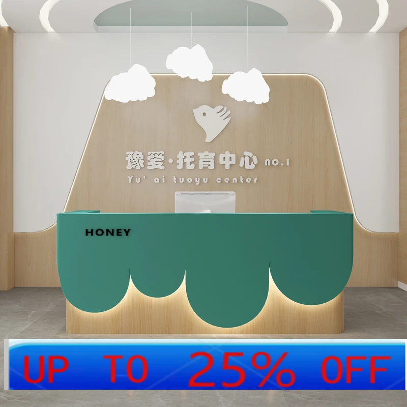 

LHH simple modern paint front desk clothing store checkout page counter