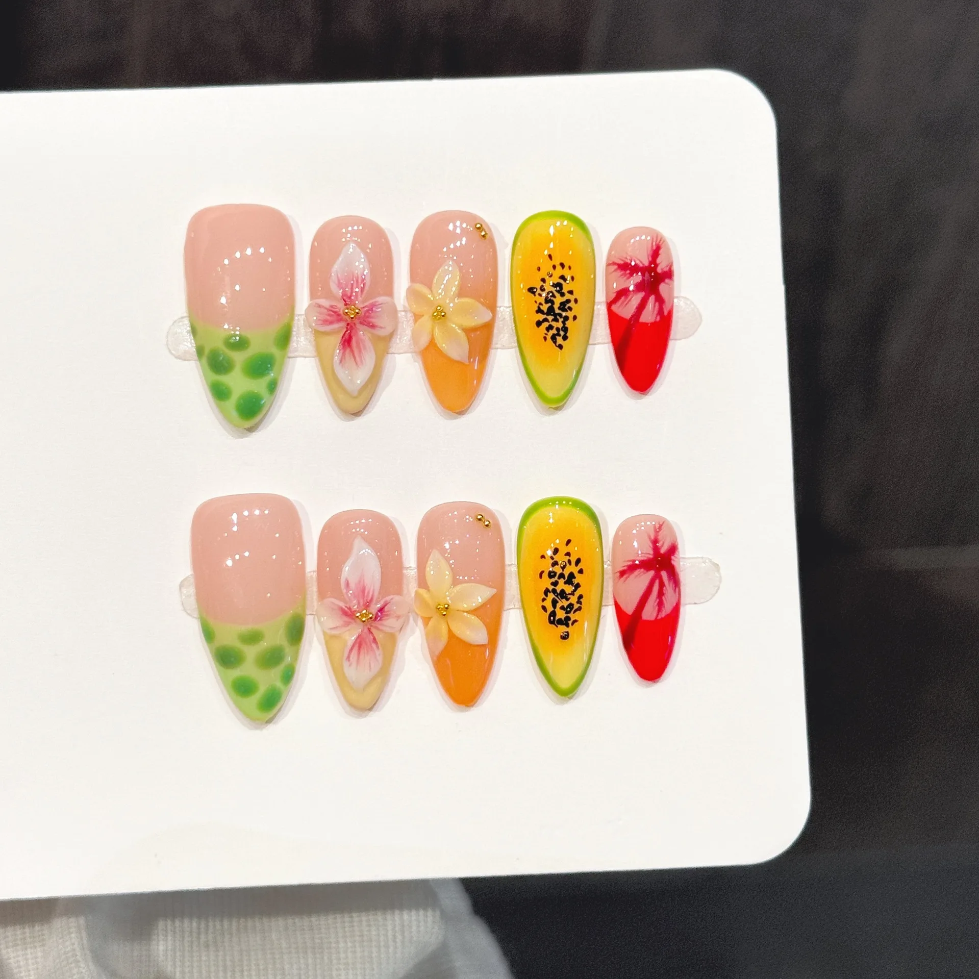 Resin Art Using Flowers - 10pcs Hand-Pressed Medium Almond Nail Art,