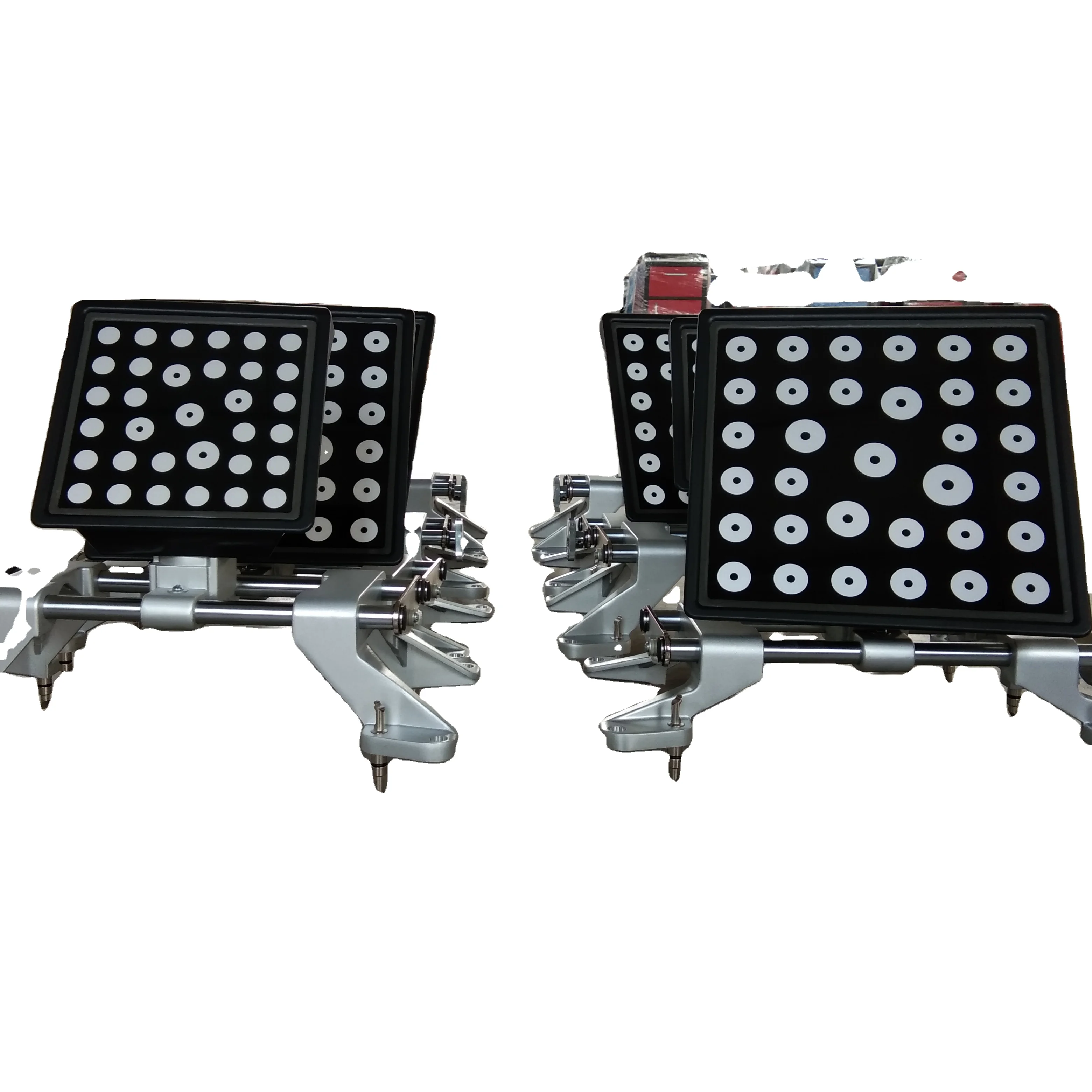 Target with Clamp for 3D Wheel Alignment