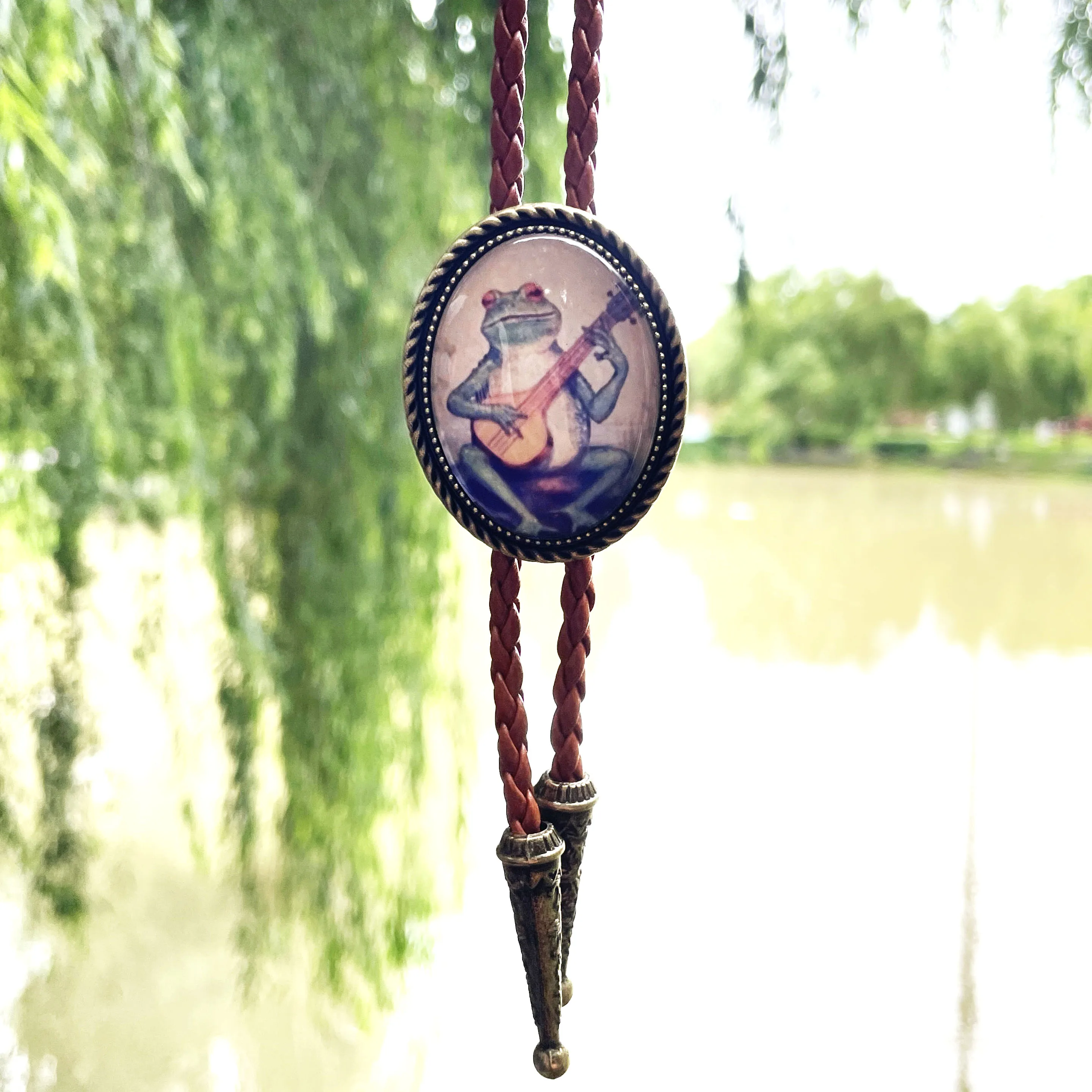 BOLO TIE العزف على الجيتار الضفدع قلادة خمر قميص سلسلة بوارو هدايا رائعة #2