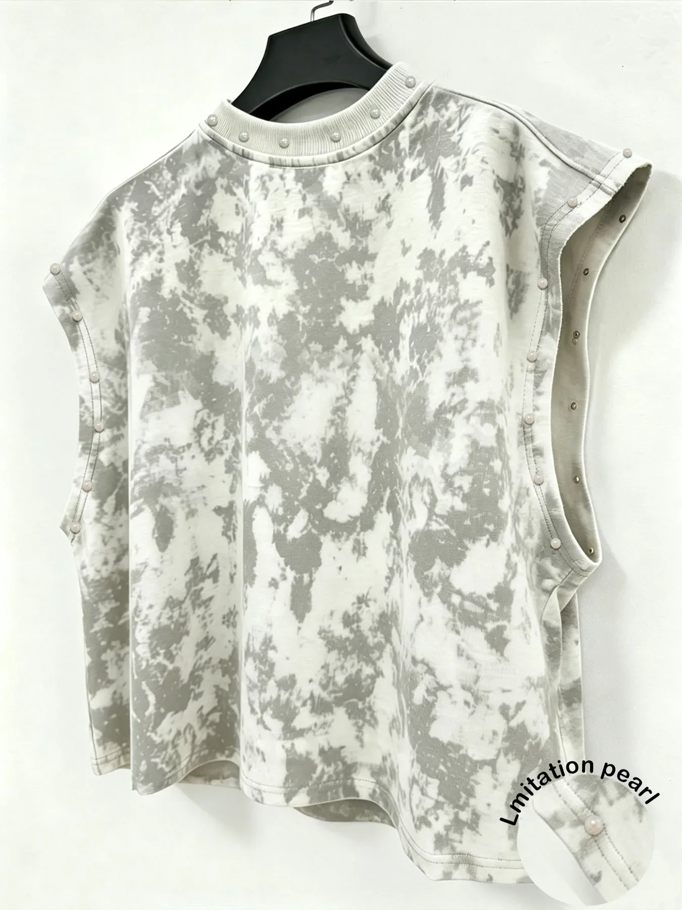 Herren Tanktop mit Batikmuster, ärmelloses Oberteil mit Imitationsperlen, Streetwear-Weste, ärmelloses T-Shirt mit grafischem Muster für Herren – Detail 3