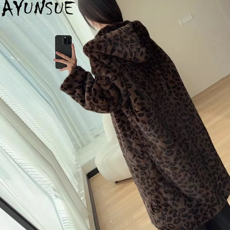 AYUNSUE-abrigo de piel de visón Natural para mujer, ropa de invierno, abrigos de piel auténtica de visón entero, novedad en abrigos de longitud media con estampado de leopardo 2026
