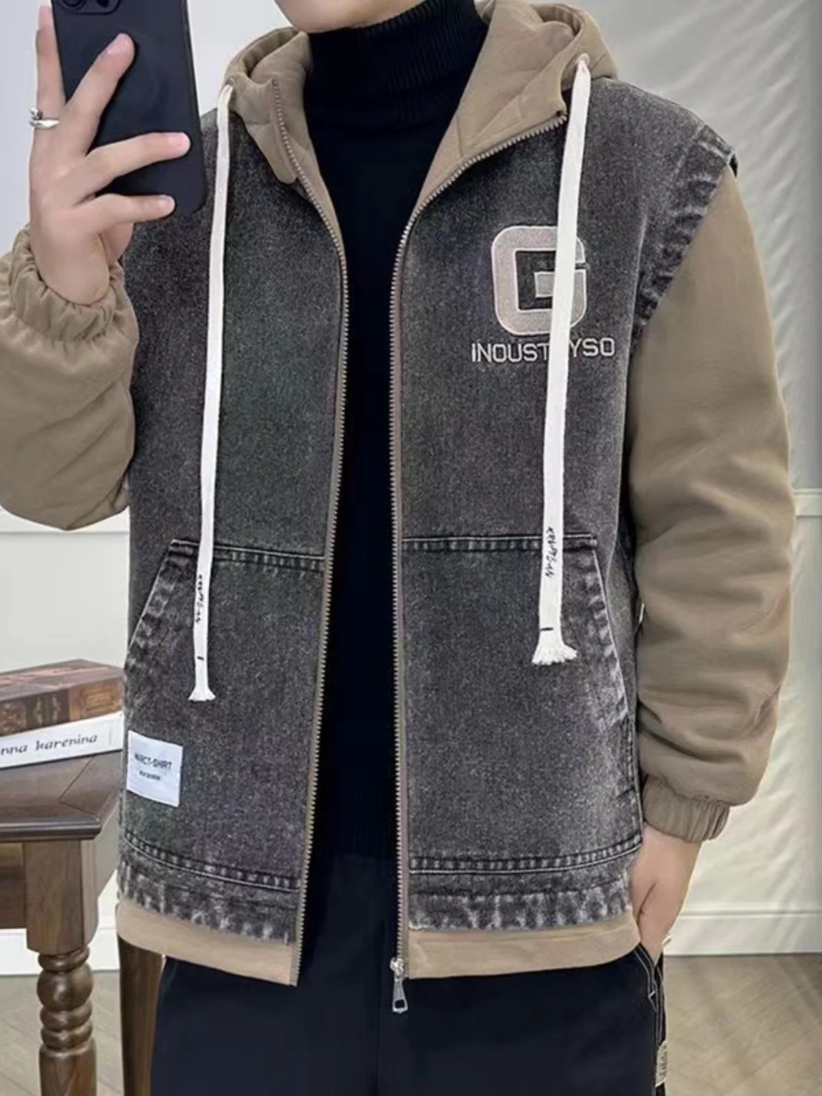 

Teenage Boys' Faionable Autumn Winter Denim Jaet with Hood Patchwork Sweatirt Look Casual Loose Fit Long Sve Coat