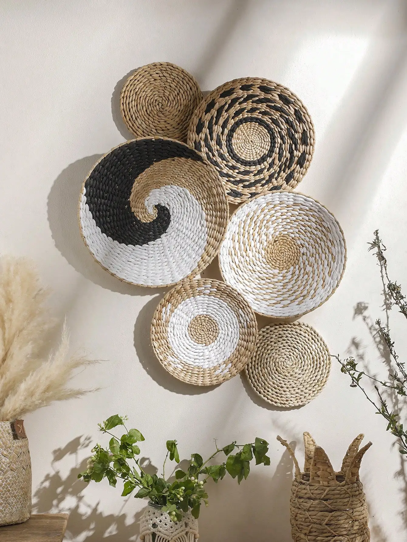 1/6 Pcs Boho Hand Woven Wall Basket Hanging Home Decorative Rustic Wall Basket Decor Art Gift for Kitchen Farmhouse Living Room