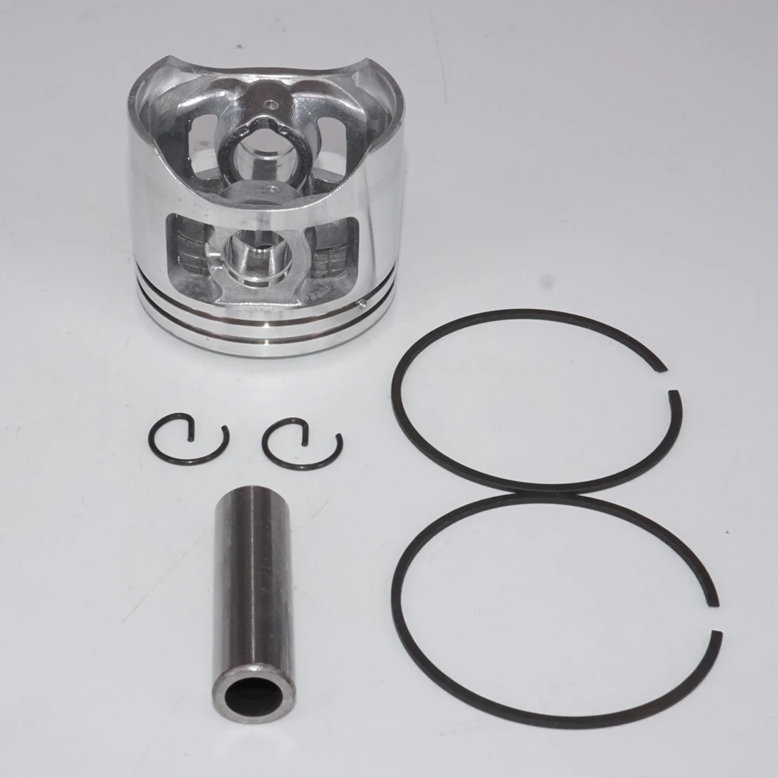 45mm Piston & Pin & Circlip & Ring Kits Fit for Chinese 4500 5200 5800 45cc 52cc 58cc Chainsaw