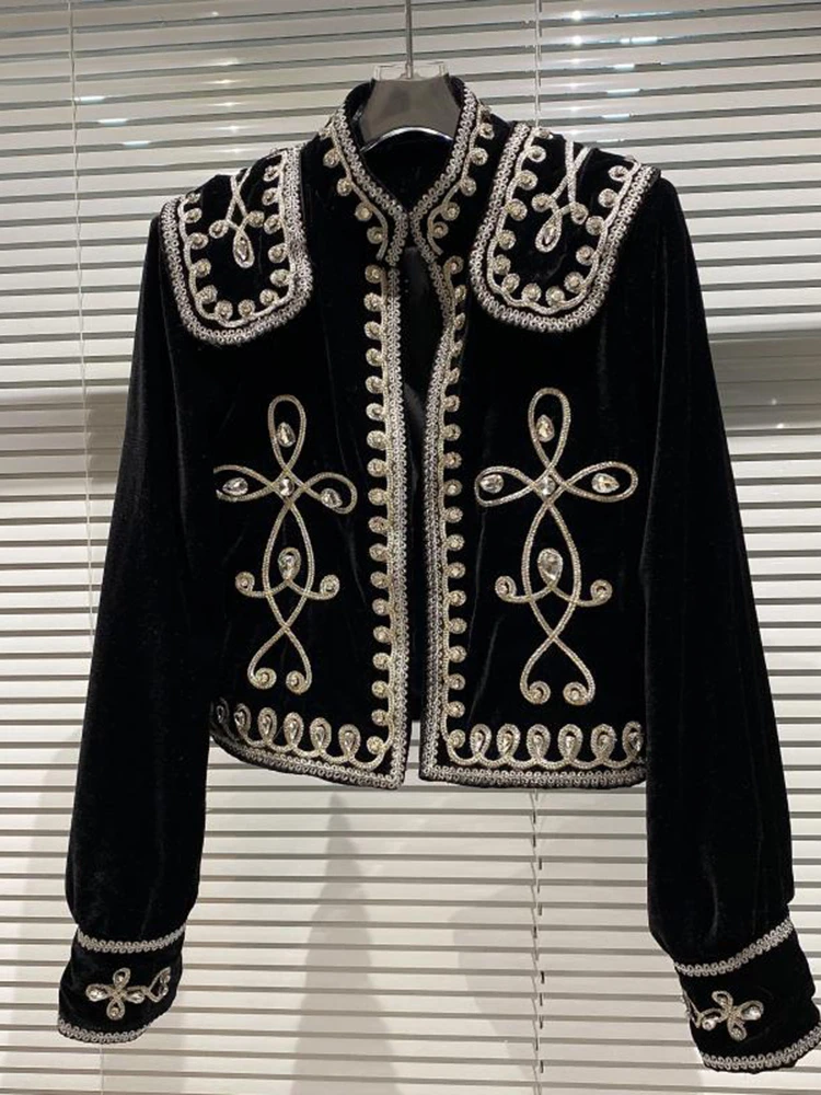 

2024 New Women Vintage Diamond Button Braided Floral Velvet Jacket New Long Sleeve Fashion Spring Winter Winter Jacket Women