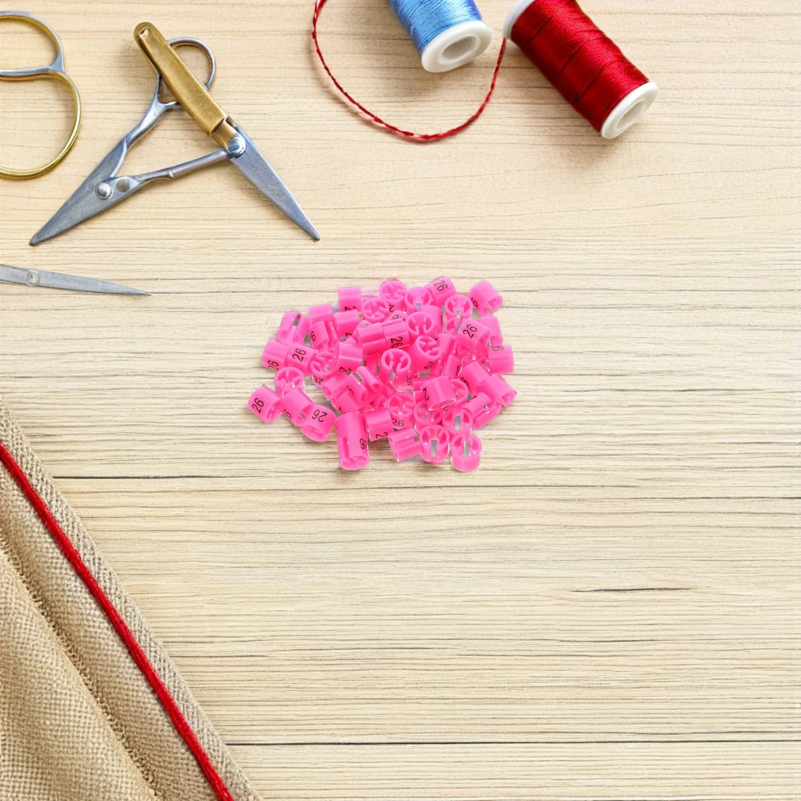 

200pcs Size Display Tags: Round Plastic Hanger Markers 26 Assorted Clothing Rack Labels For Wardrobe Organizers Garment Sorting