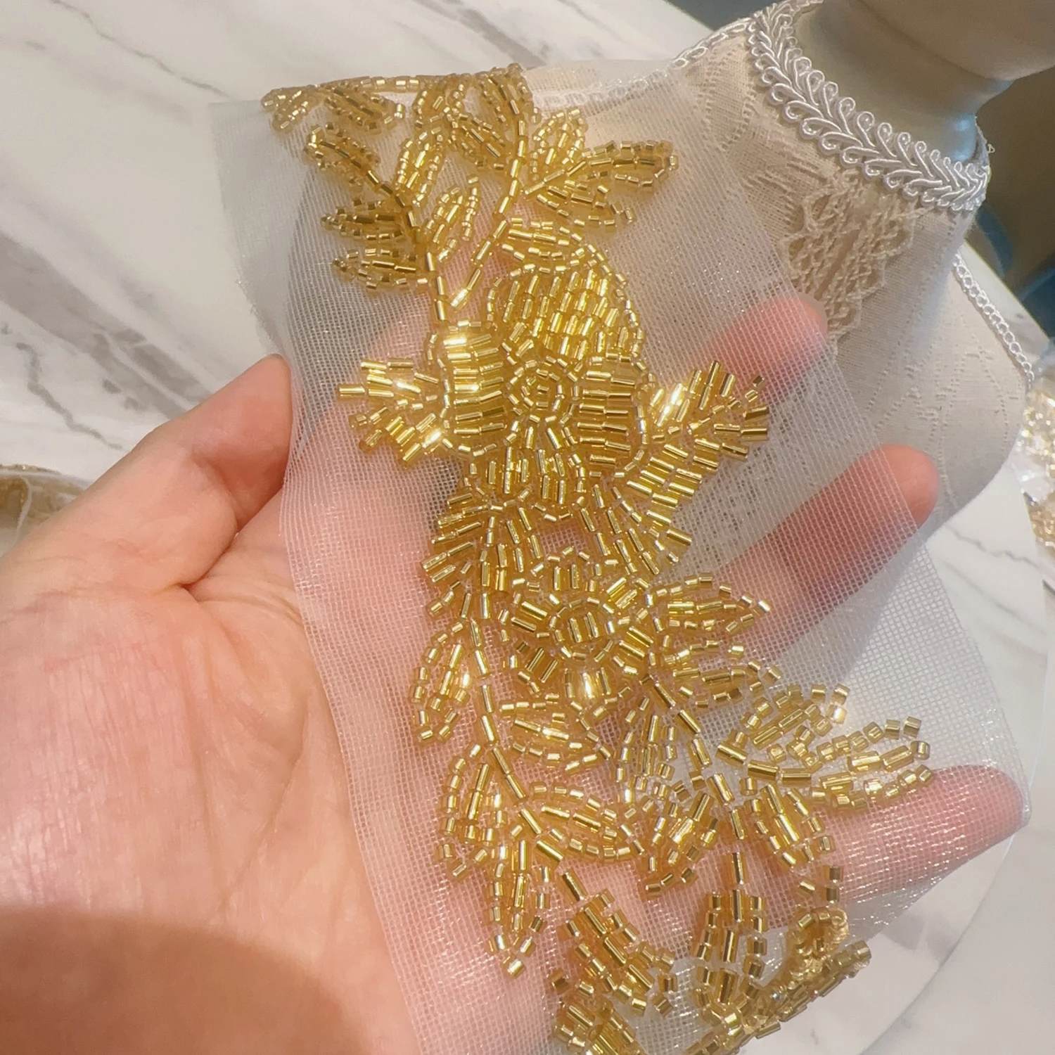 50cm Rocailles bestickt Perlen besatz Gold Perlen Spitze zum Nähen glänzende Spitze Applikation für Hochzeits kleid Hijab Dubai