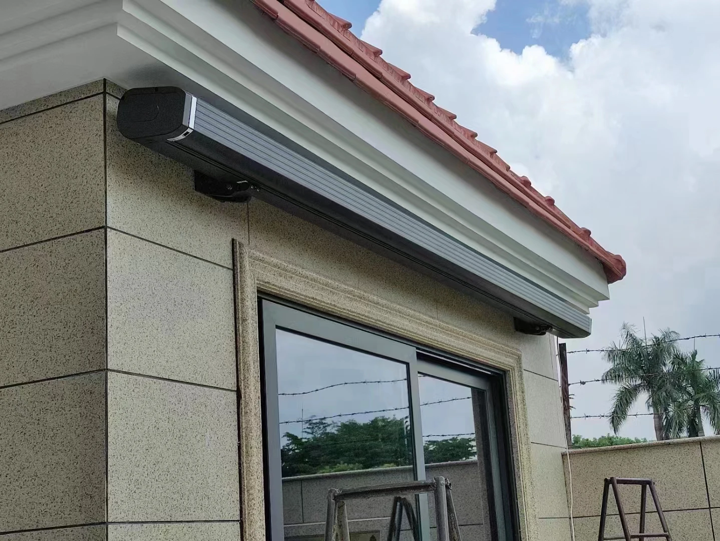 Luxurious Retractable Arm Full Cassette Awning Heavy Duty Aluminium Outdoor Sunshade Awnings