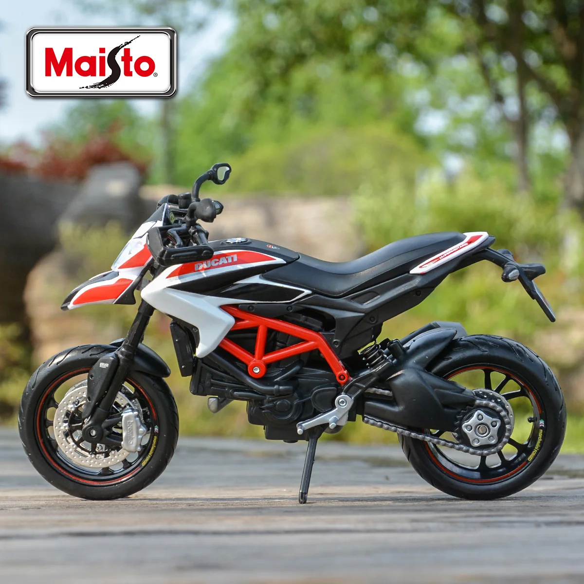 Maisto 1:12 DUCATI 2013 Hypermotard SP Alloy Racing Motorcycle Model Simulation Diecast Metal Street Motorcycle Model Kids Gifts