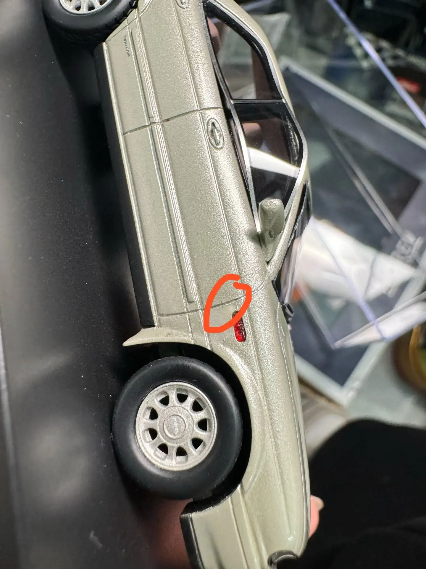 

Модель автомобиля Flaws Hi Story из смолы, масштаб 1/43