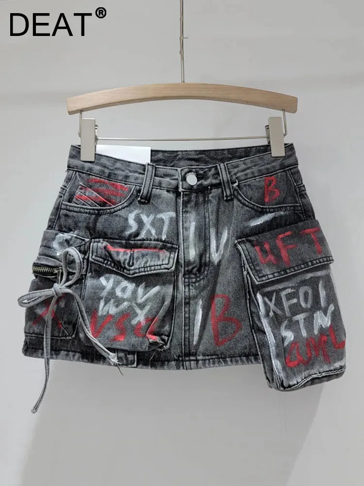 DEAT Trendy Vintage Women's Print Letter Pocket Mini Denim Skirts 2024 Spring Fashion New Items High Waist Skirt Female 11XX8789