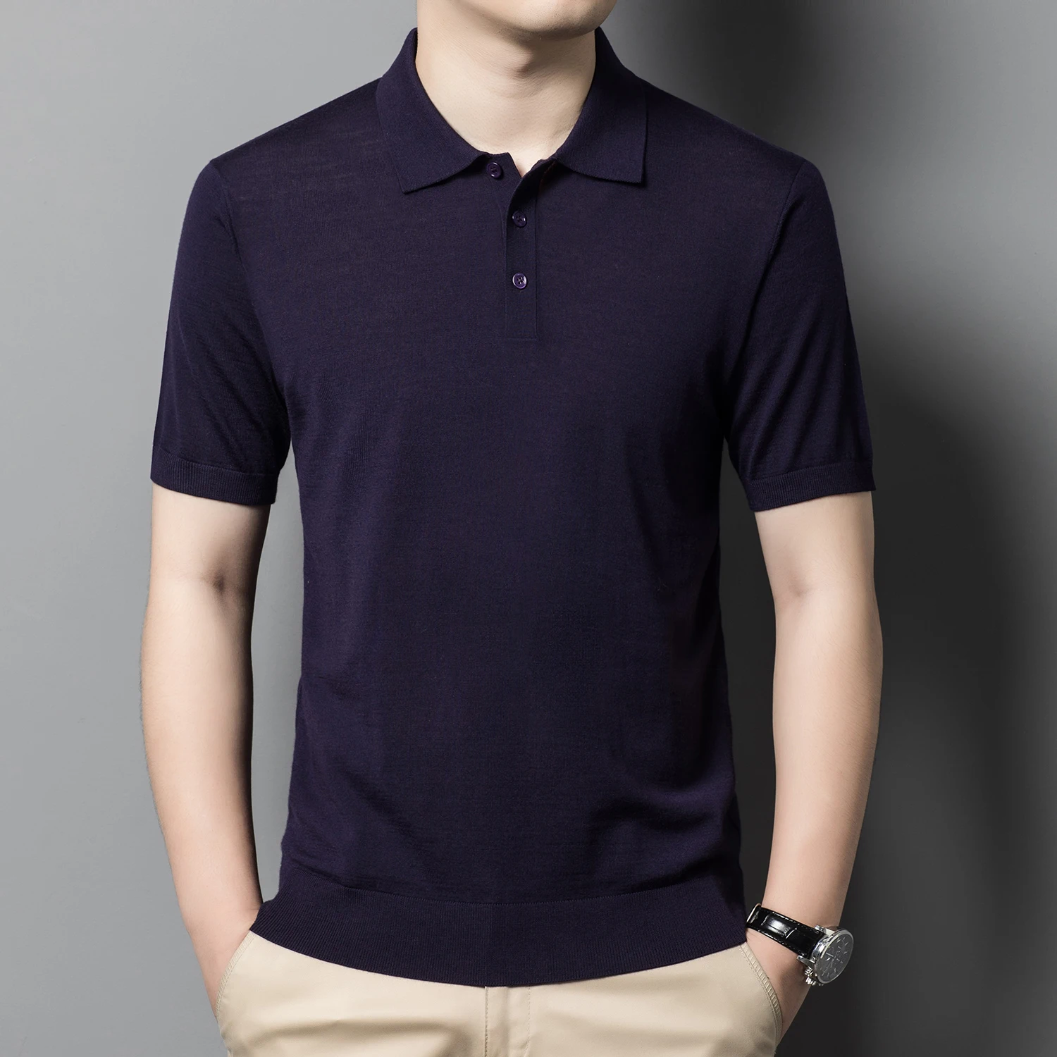 เสื้อท็อปผู้ชายผ้าขนสัตว์แท้ 100% คุณภาพเยี่ยม สไตล์คลาสสิก ปกพับ แขนสั้น ผ้าถักบาง ระบายอากาศได้ดี ผลิตจากขนแกะ