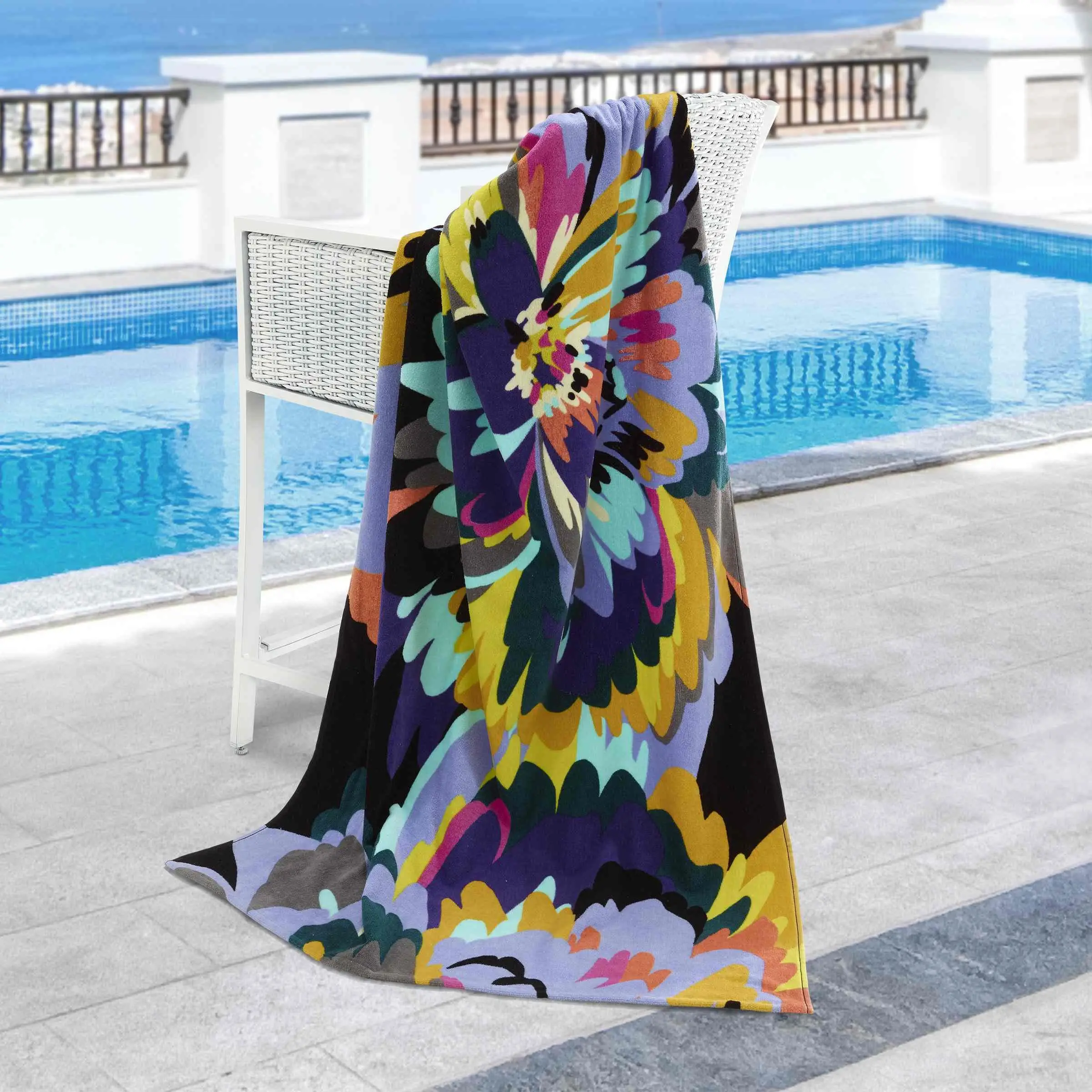 Travel Size Soft Quick Dry Beach Towel Compact Bath Towel for Dorm Room Essentials Ideal Beach Essentials
