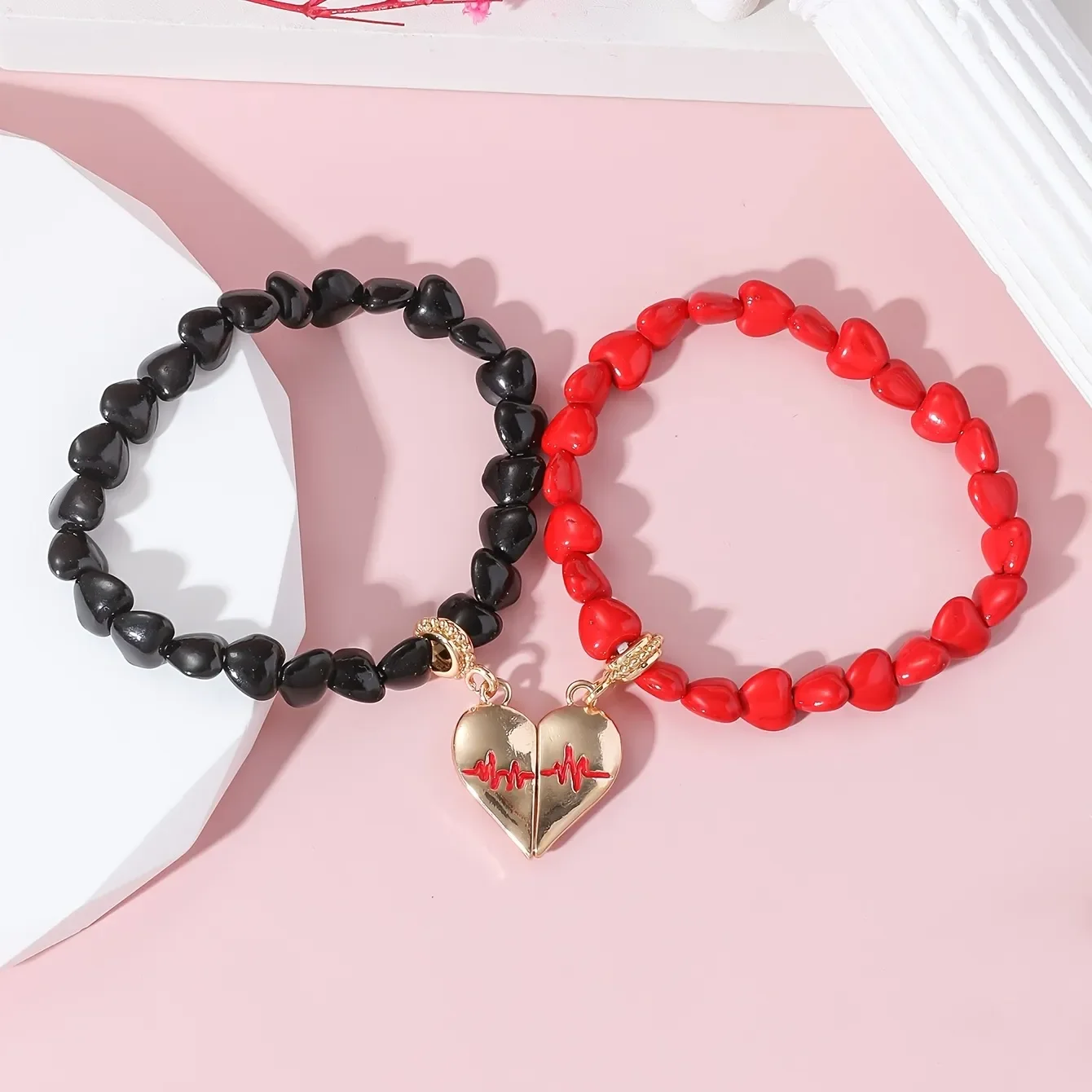 2 Simple and Elegant High-end Love Shaped Bracelets, Pendants, Couple Bracelets, WOMEN\'S Fashion, Vacation, Tourism, and Leisure
