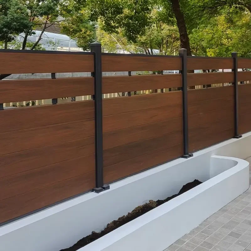 Coastal Project WPC Fence Panels Salt Resistant Co-extrusion Wood Plastic Composite Privacy Fencing Bulk Wholesale