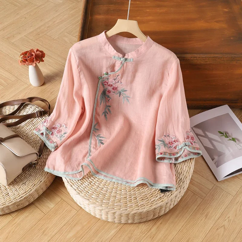 

2024 Summer Women's Leisure Fashion Elegant Commuting Solid Color Printed Art Retro Embroidered Diagonal Flap Button Top