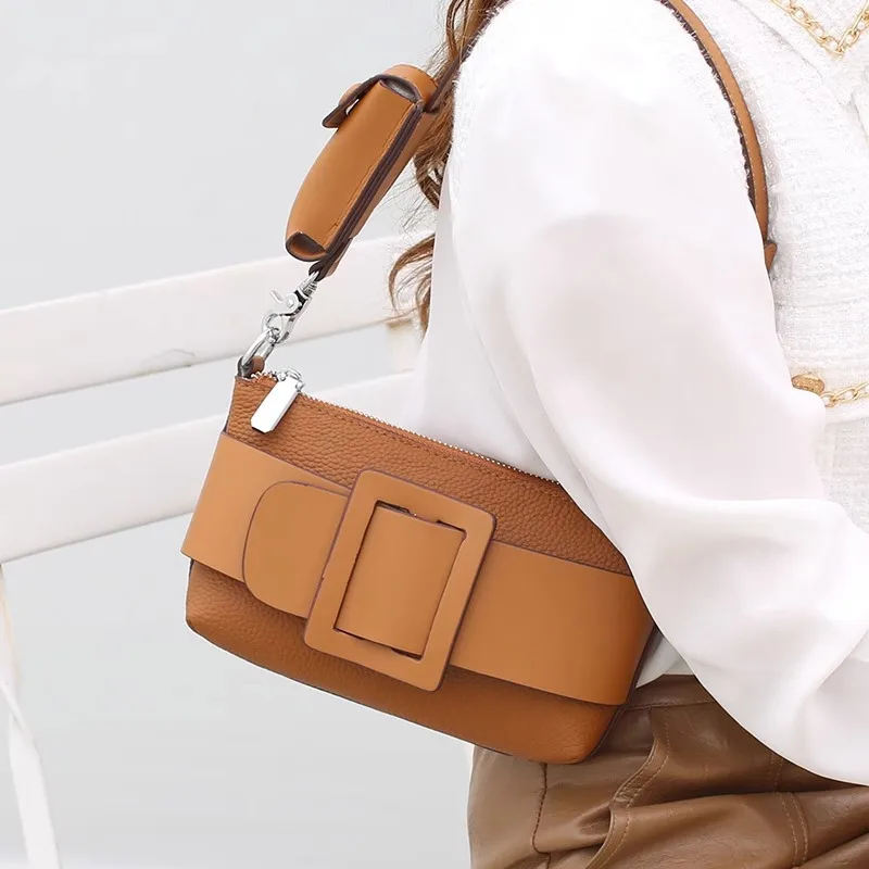 2024 New Ladies Genuine leather mobile phone Bag Fashion trend first layer cowhide single shoulder oblique span small square bag