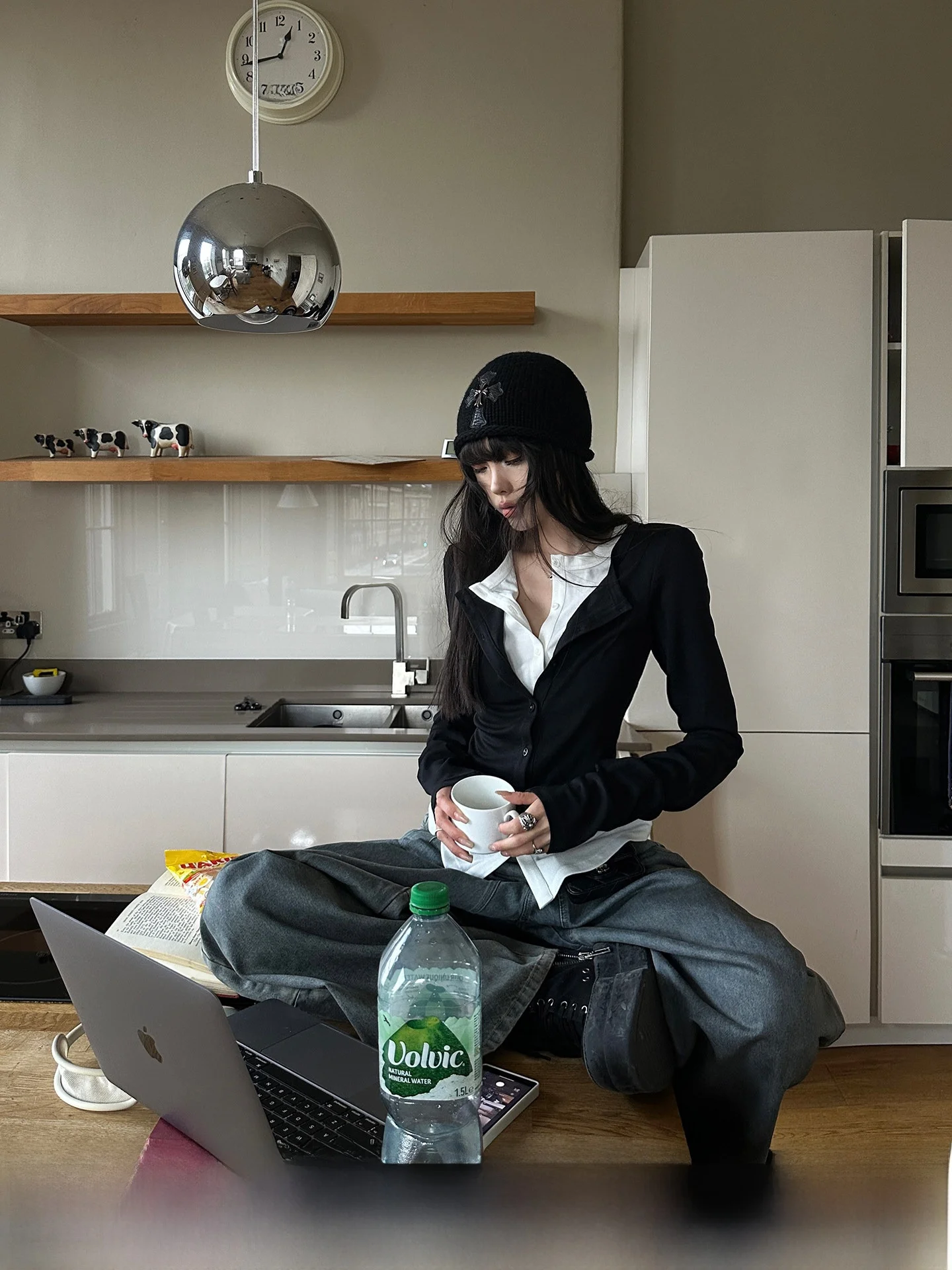 

Женский топ с V-образным вырезом, облегающий, трикотажный, с длинным рукавом, черный, с эффектом двухслойности, повседневный, из эластичной ткани, весенний сезон