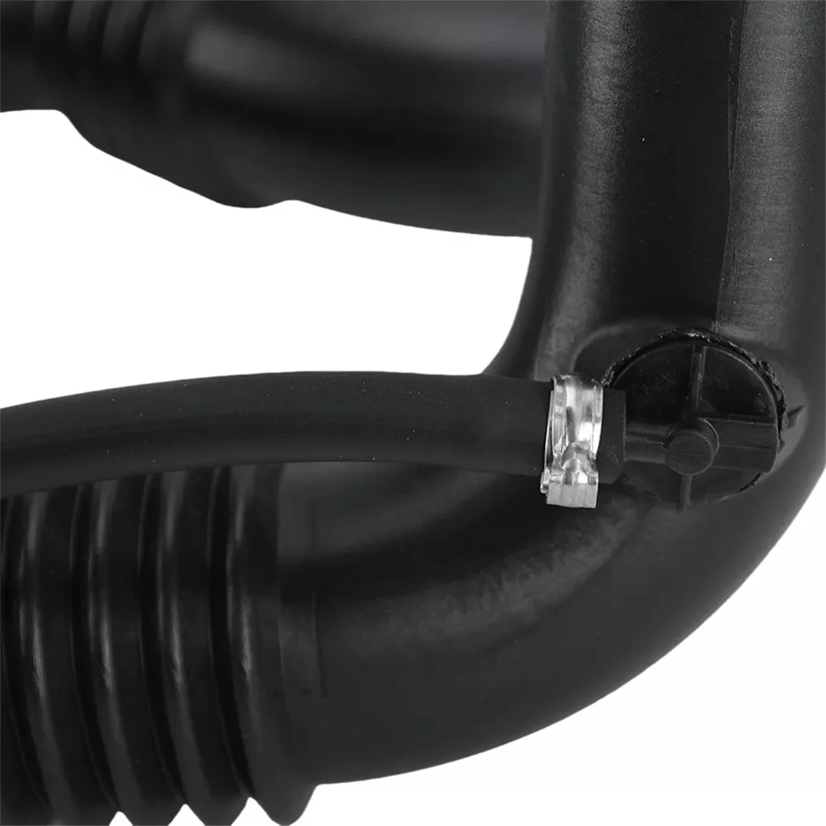 

8201068612 Turbo Boost Intercooler Pipe Hose for Vauxhall Vivaro Nissan Primastar 2.0 CDTi 1657800Q0A OP980046 2400635