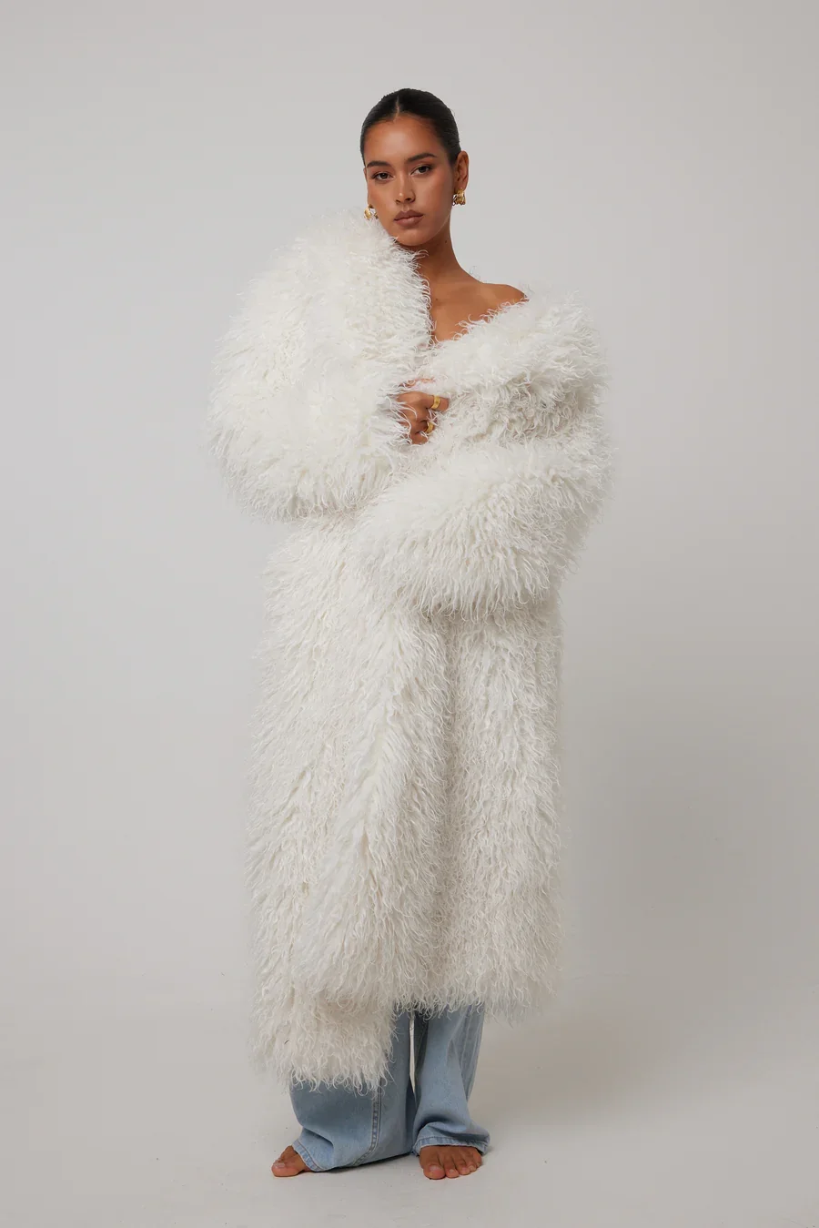 Women'S Elegant Long Faux Fur Coat -  Casual & Comfortable with Pockets, Perfect for Fall/Winter Outdoor Wear, Stylish Long Coat