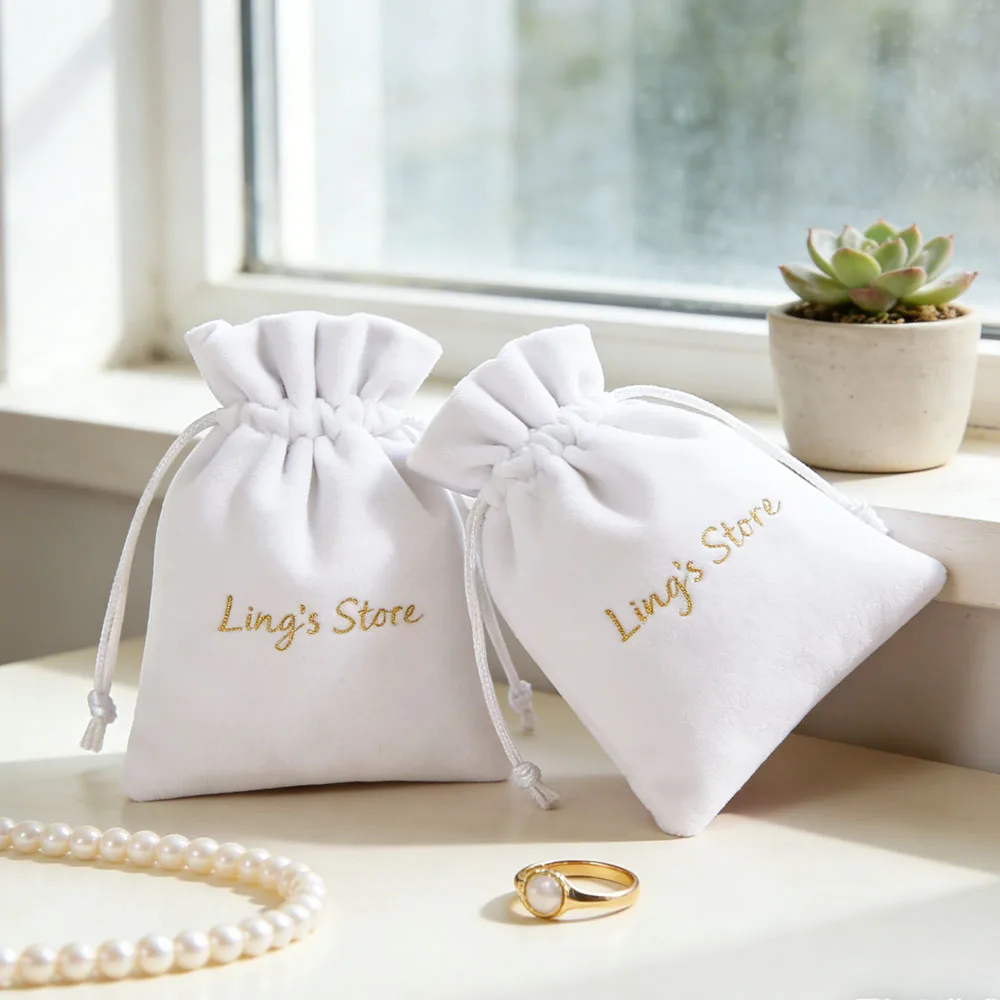 

100 шт. белых бархатных мешочков на шнурке для подарков на свадьбу, Рождество, вечеринку, для хранения колец, ожерелий, ювелирных изделий, персонализированные